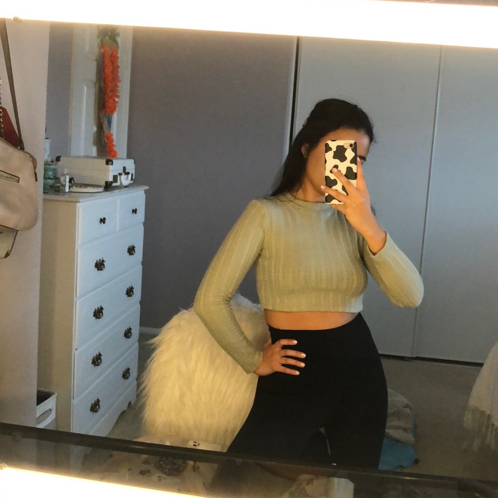 cropped long sleeve